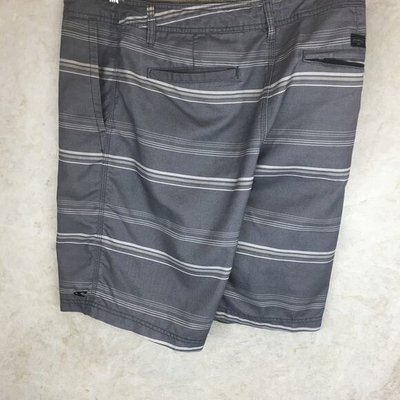 O'Neil Gray Cream Striped Board Shorts Men's Size 36 - Picture 4 of 16